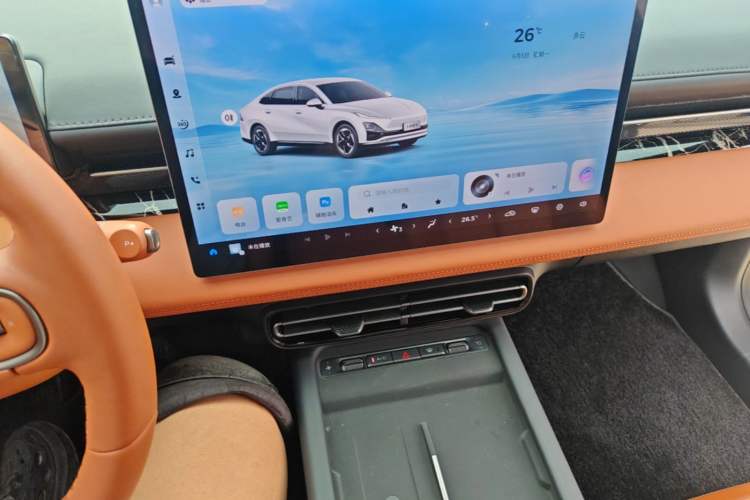 Used Wuling Xingguang 2025 610 km Smart Flagship Version Audio And AC Panel