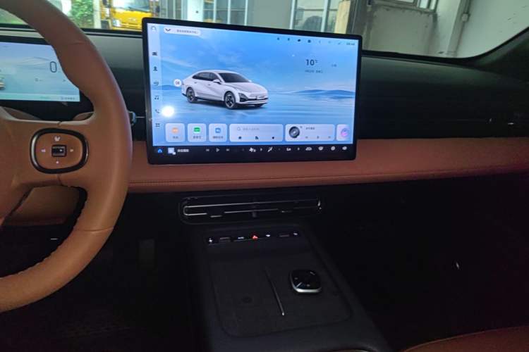 Used Wuling Xingguang 2025 610 km Smart Flagship Version Audio And AC Panel