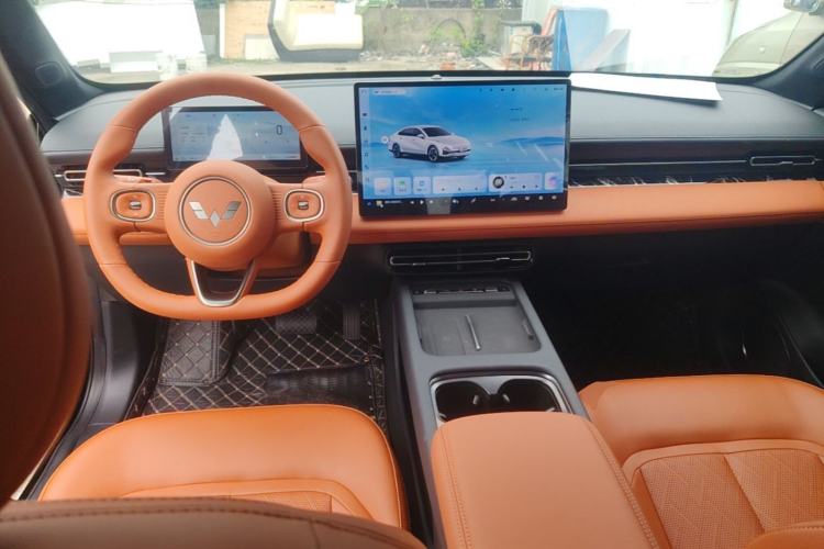 Used Wuling Xingguang 2025 610 km Smart Flagship Version Center Console