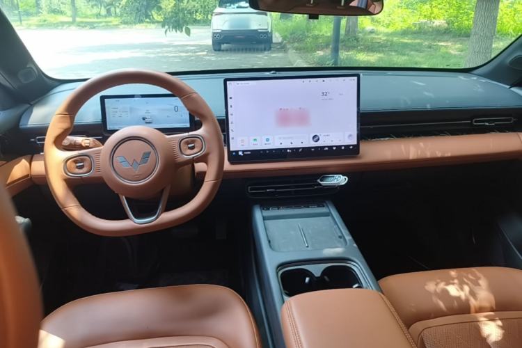 Used Wuling Xingguang 2025 610 km Smart Flagship Version Center Console
