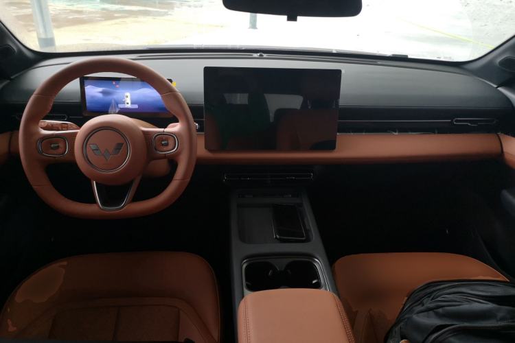 Used Wuling Xingguang 2025 610 km Smart Flagship Version Center Console
