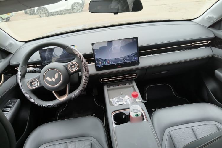 Used Wuling Xingguang 2025 70km Smart Standard Version Center Console