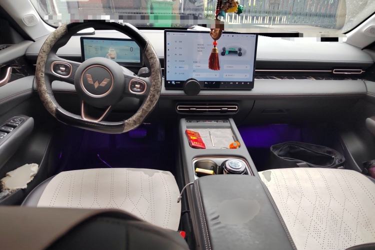 Used Wuling Xingguang 2025 150 km Smart Advanced Version Center Console