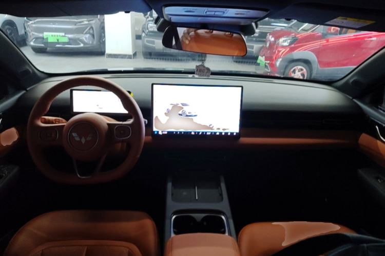 Used Wuling Xingguang 2025 610 km Smart Flagship Version Center Console