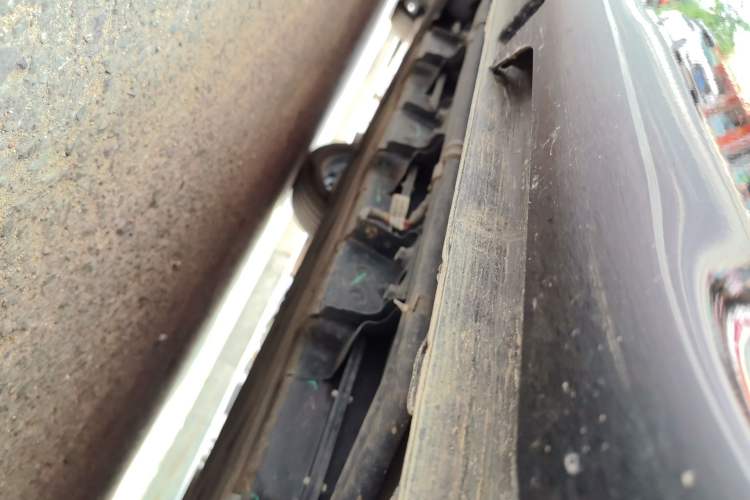Used Wuling Xingguang 2025 70km Smart Standard Version Chassis Front Right