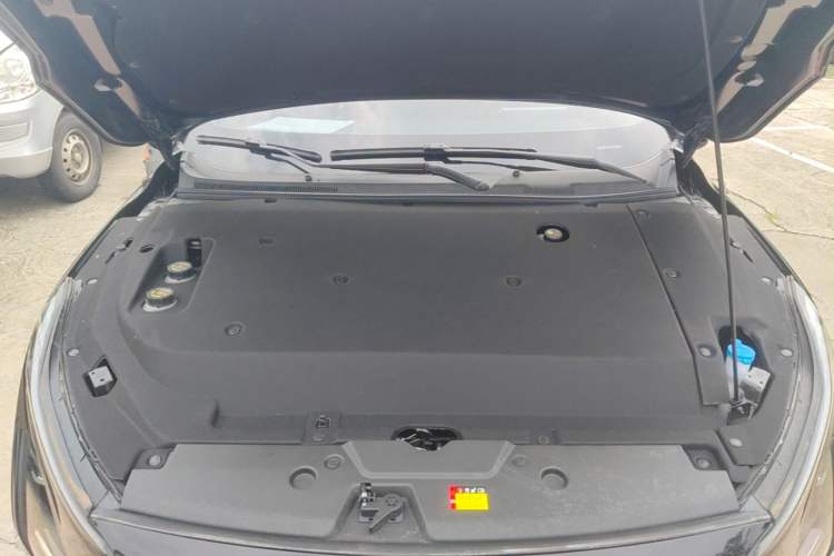 Used Wuling Xingguang 2025 610 km Smart Flagship Version Engine Bay