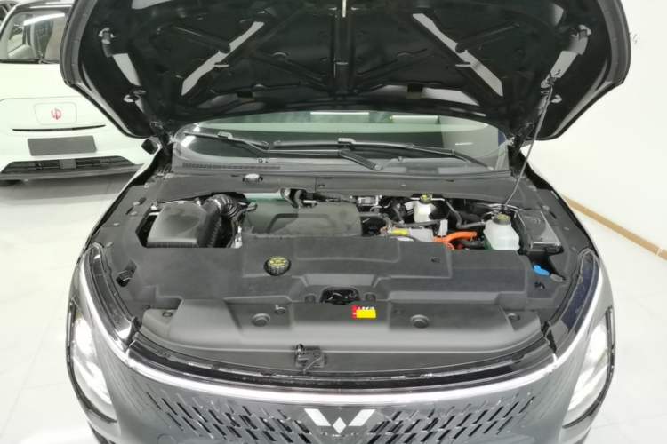 Used Wuling Xingguang 2025 70km Smart Standard Version Engine Bay