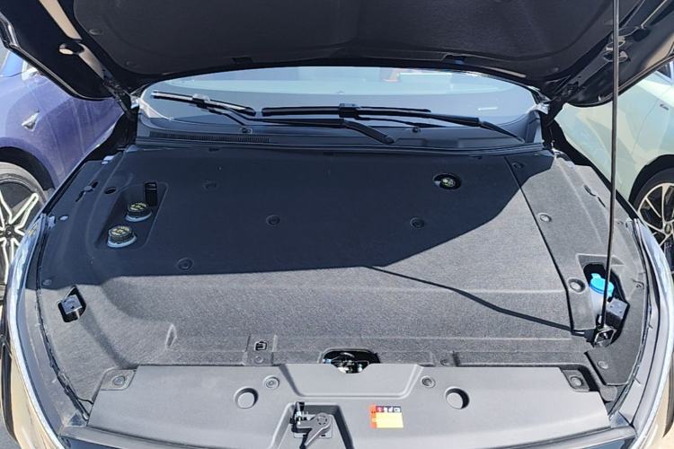 Used Wuling Xingguang 2025 610 km Smart Flagship Version Engine Bay