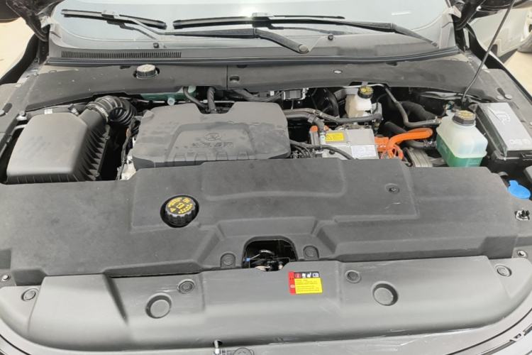 Used Wuling Xingguang 2025 70km Smart Standard Version Engine Bay