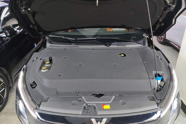 Used Wuling Xingguang 2025 610 km Smart Flagship Version Engine Bay
