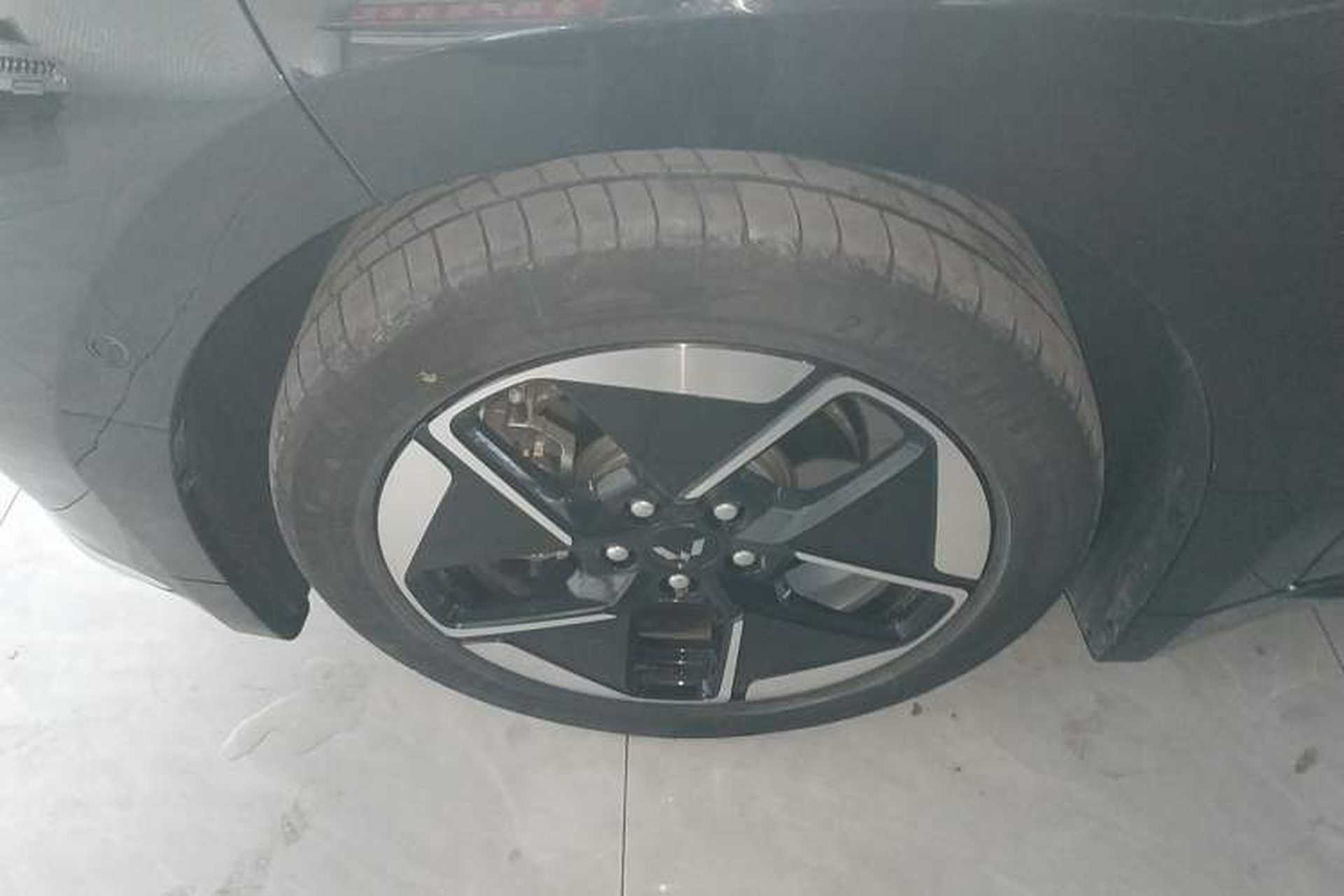 Used Wuling Xingguang 2025 610 km Smart Flagship Version Exterior 2