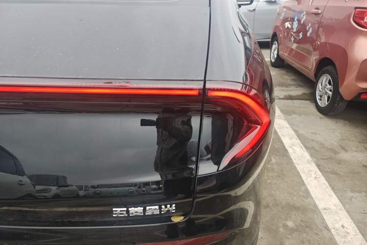 Used Wuling Xingguang 2025 610 km Smart Flagship Version Exterior 3