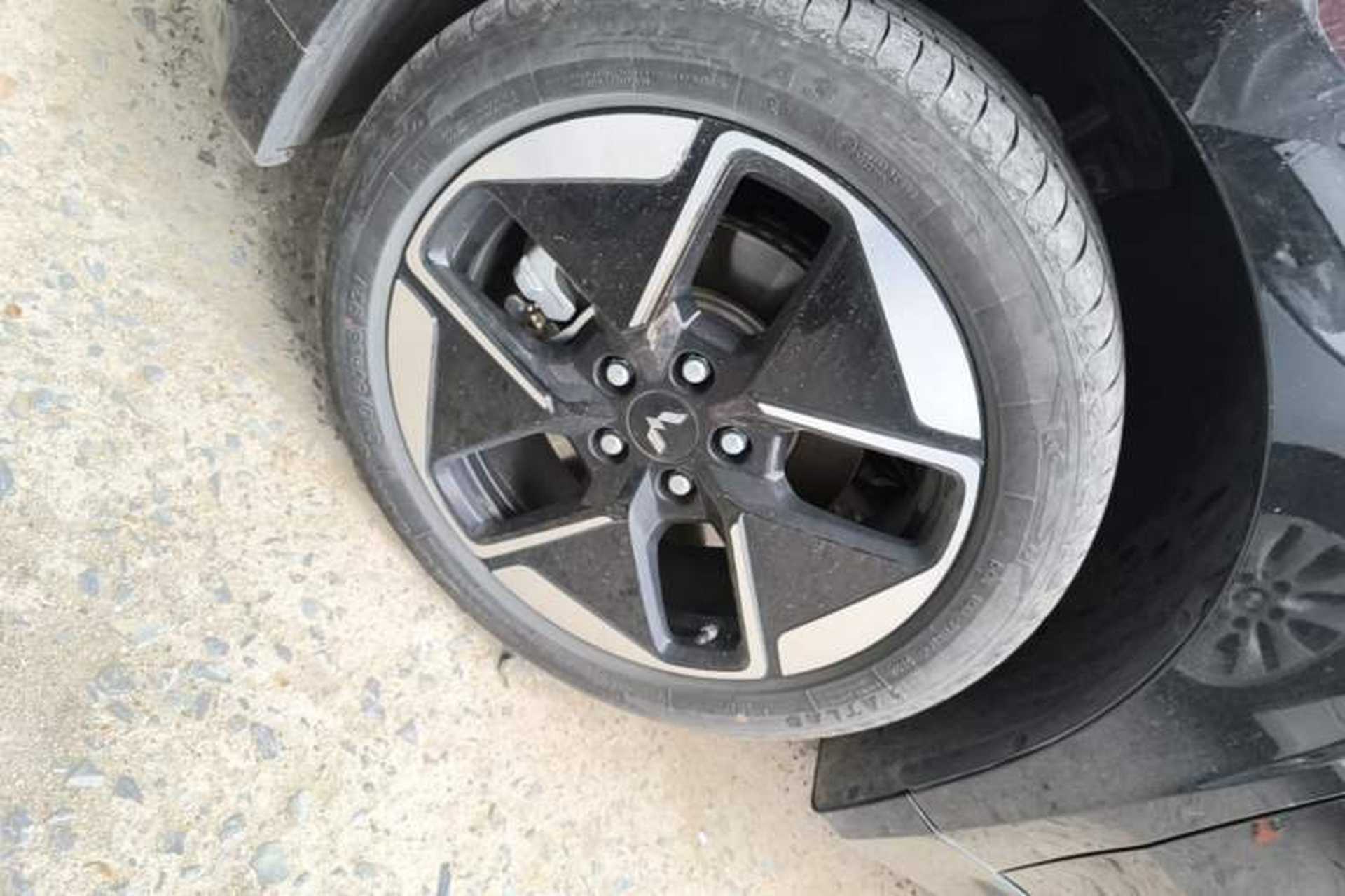 Used Wuling Xingguang 2025 610 km Smart Flagship Version Exterior 4