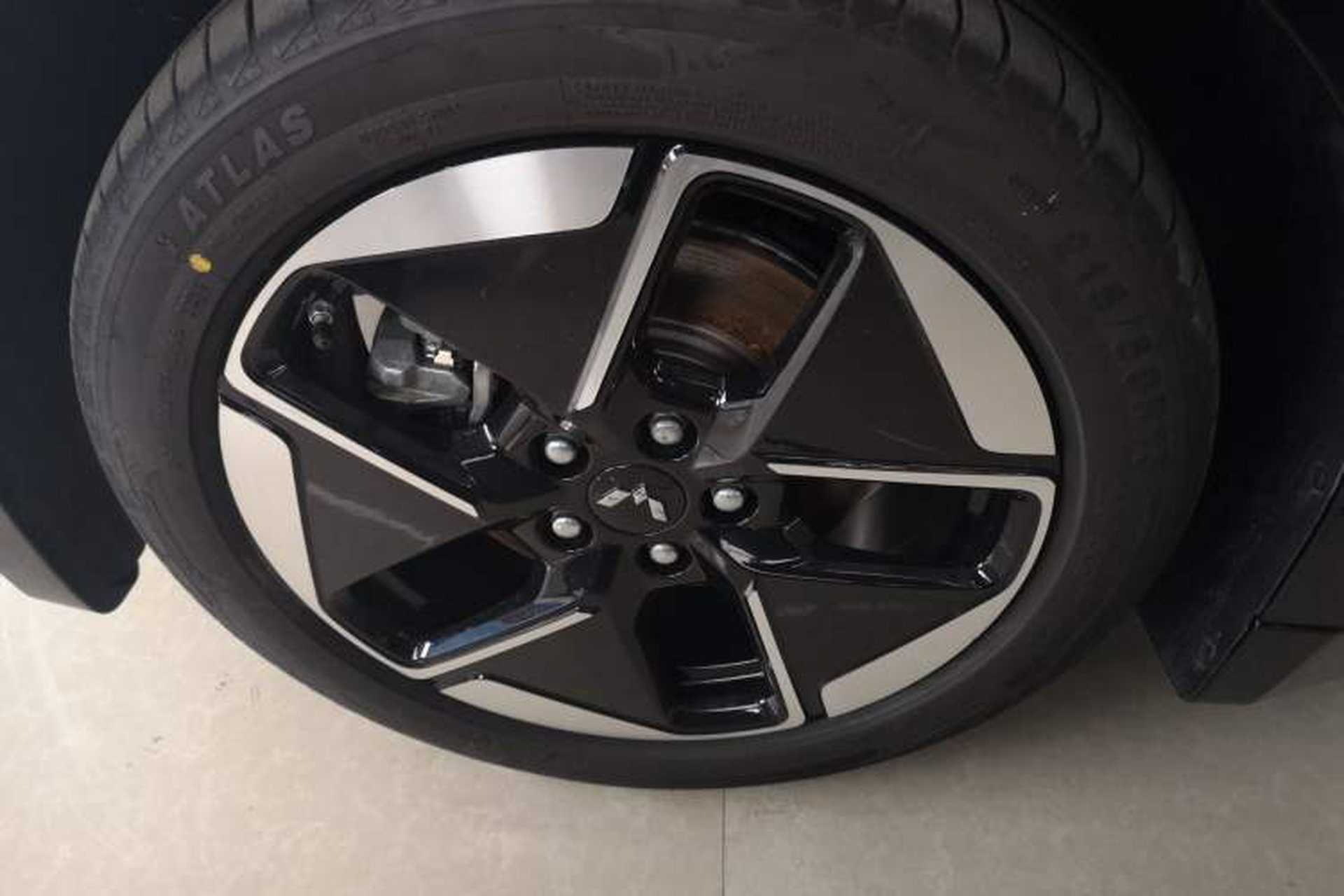 Used Wuling Xingguang 2025 610 km Smart Flagship Version Exterior 4