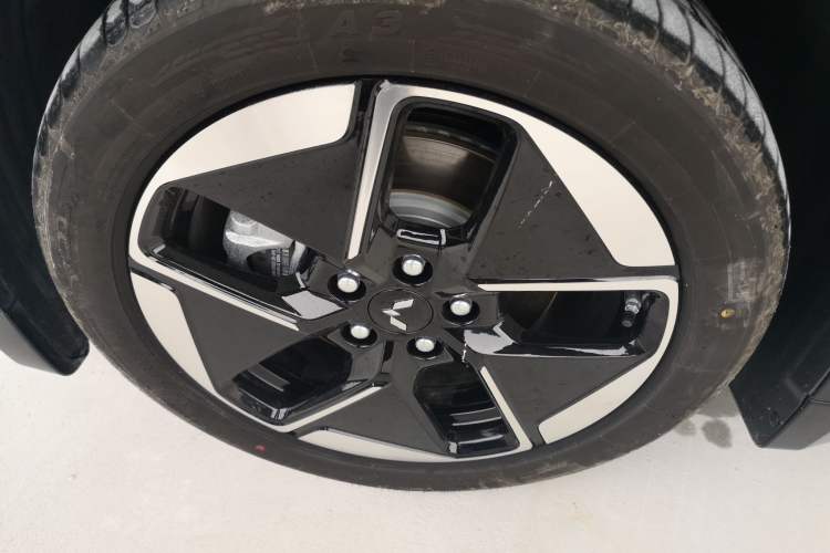 Used Wuling Xingguang 2025 610 km Smart Flagship Version Exterior 4