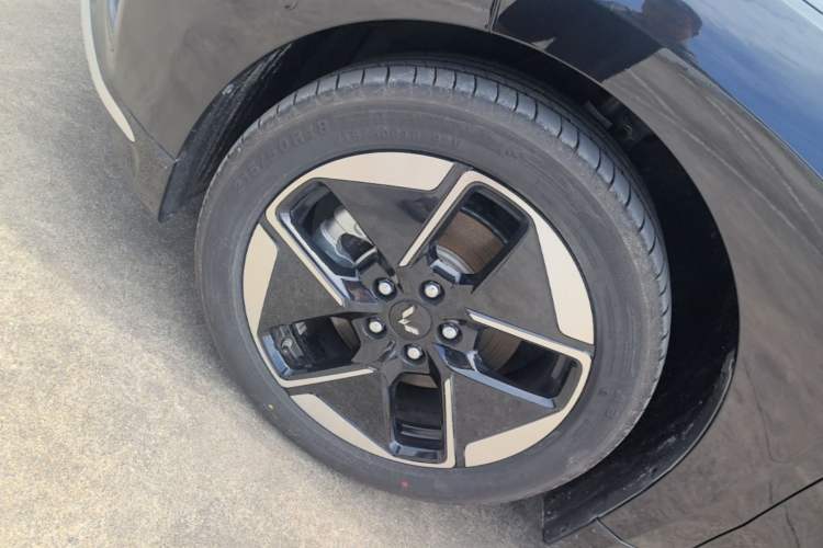 Used Wuling Xingguang 2025 610 km Smart Flagship Version Exterior 4