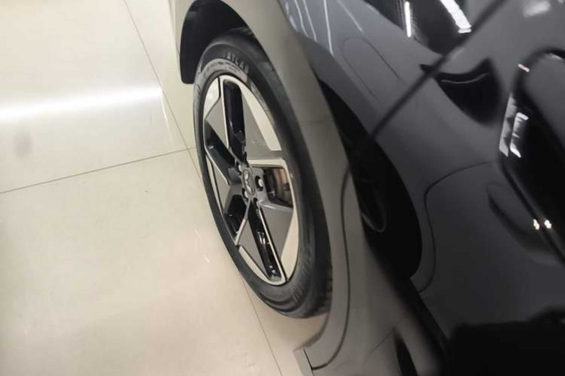 Used Wuling Xingguang 2025 610 km Smart Flagship Version Exterior 5