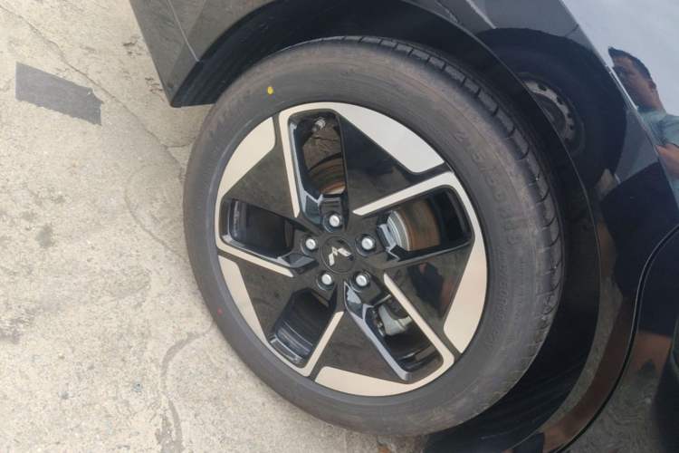 Used Wuling Xingguang 2025 610 km Smart Flagship Version Exterior 5