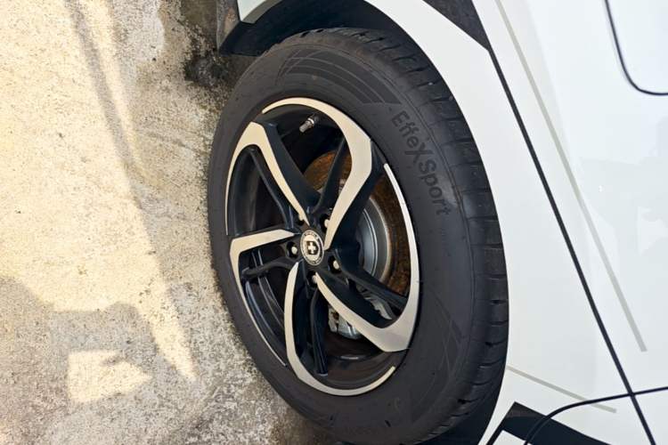 Used Wuling Xingguang 2025 70km Smart Standard Version Exterior 5
