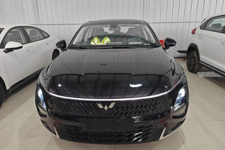 Used Wuling Xingguang 2025 70km Smart Standard Version Front