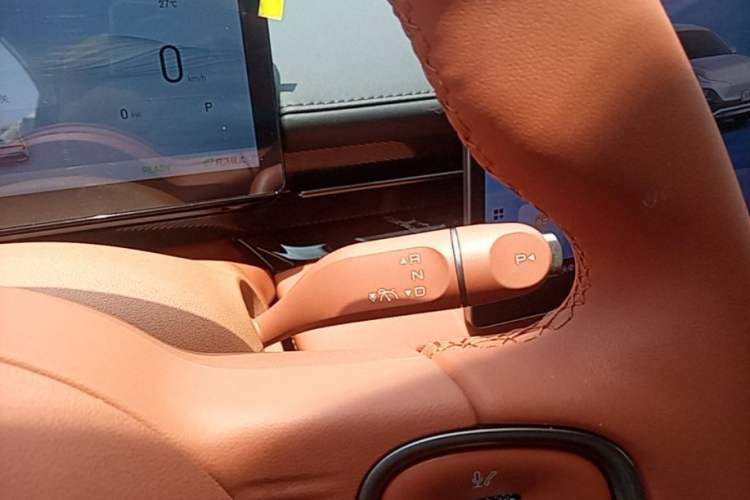 Used Wuling Xingguang 2025 610 km Smart Flagship Version Gear Lever