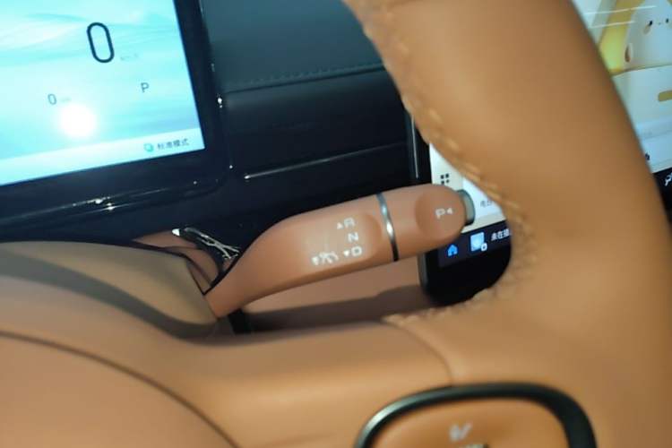 Used Wuling Xingguang 2025 610 km Smart Flagship Version Gear Lever