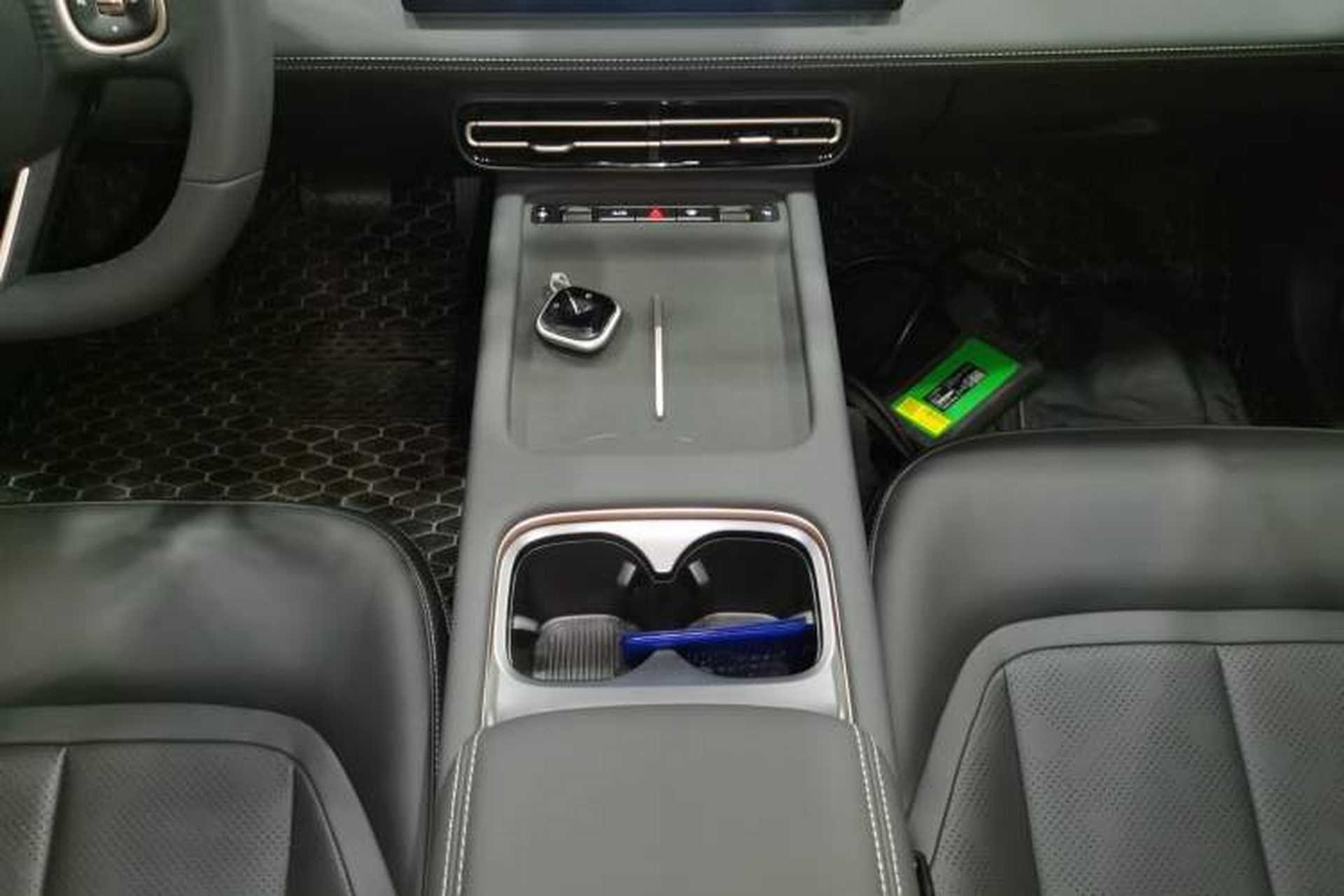 Used Wuling Xingguang 2025 70km Smart Standard Version Gear Lever