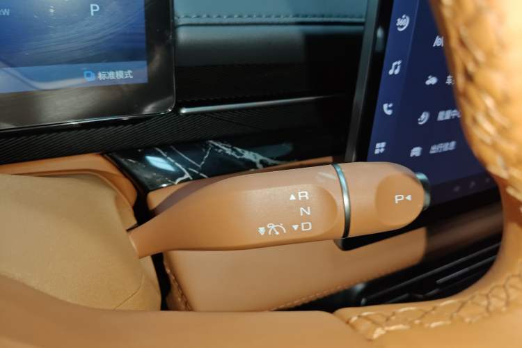 Used Wuling Xingguang 2025 610 km Smart Flagship Version Gear Lever