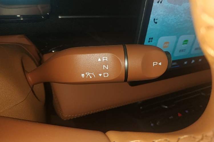 Used Wuling Xingguang 2025 610 km Smart Flagship Version Gear Lever