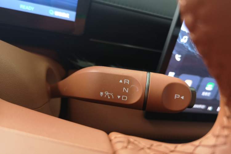 Used Wuling Xingguang 2025 610 km Smart Flagship Version Gear Lever