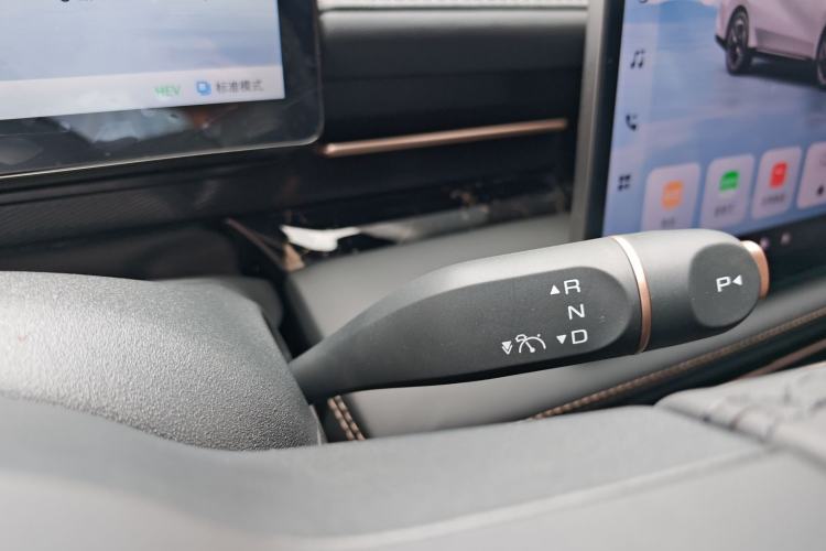 Used Wuling Xingguang 2025 150 km Smart Pilot Version Gear Lever