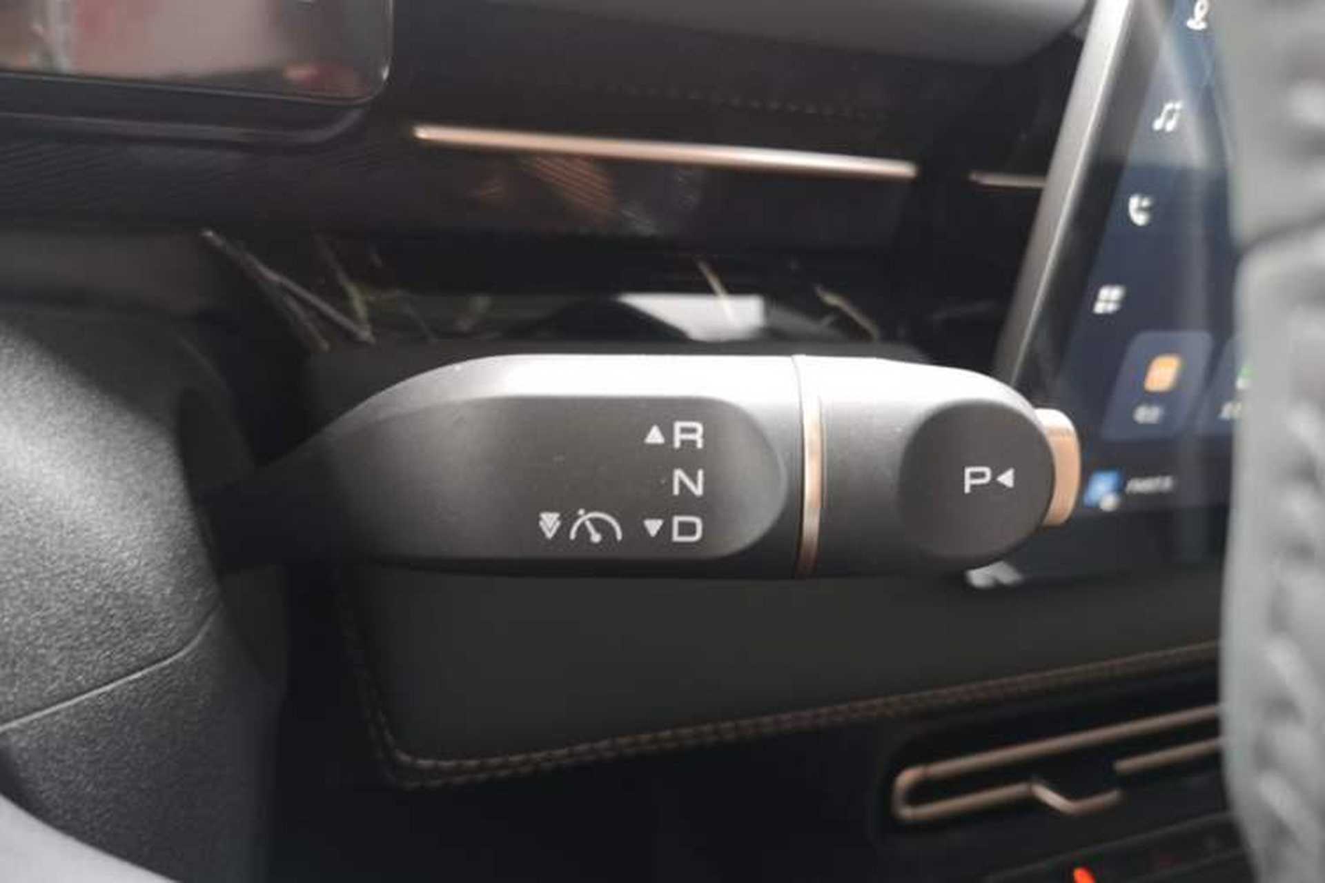 Used Wuling Xingguang 2025 70km Smart Standard Version Gear Lever
