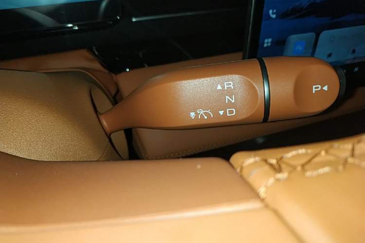 Used Wuling Xingguang 2025 610 km Smart Flagship Version Gear Lever