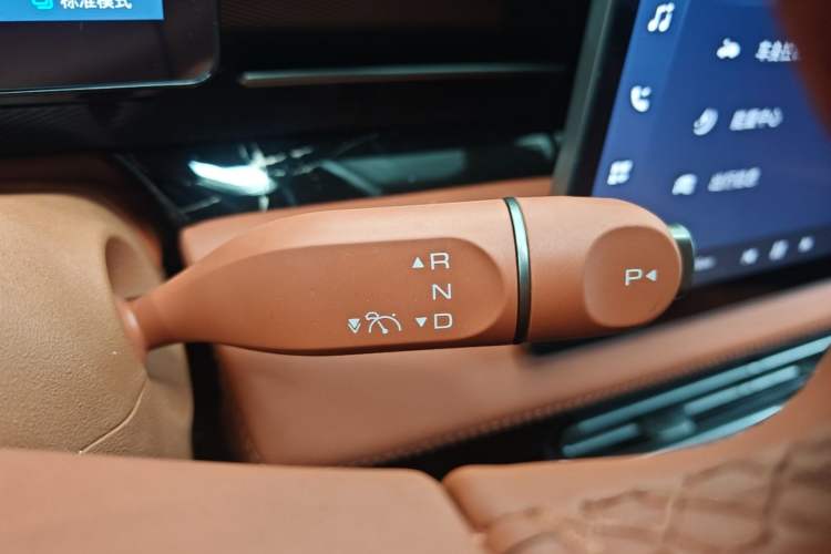 Used Wuling Xingguang 2025 610 km Smart Flagship Version Gear Lever