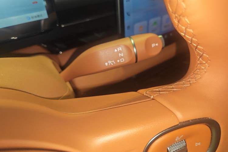 Used Wuling Xingguang 2025 610 km Smart Flagship Version Gear Lever