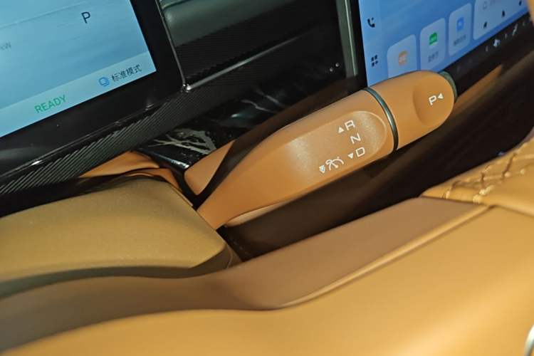 Used Wuling Xingguang 2025 610 km Smart Flagship Version Gear Lever