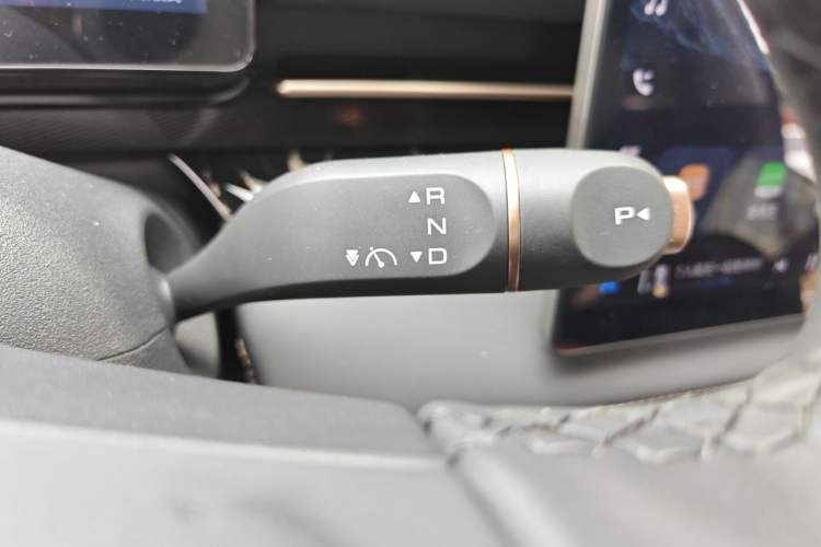 Used Wuling Xingguang 2025 150 km Smart Advanced Version Gear Lever