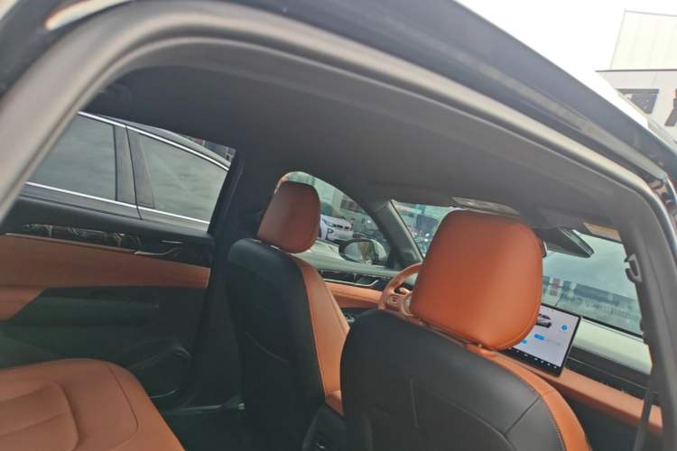 Used Wuling Xingguang 2025 610 km Smart Flagship Version Headliner