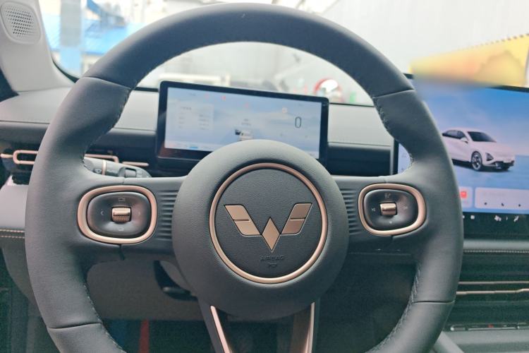 Used Wuling Xingguang 2025 150 km Smart Pilot Version Interior 4