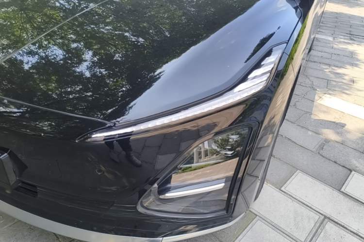 Used Wuling Xingguang 2025 610 km Smart Flagship Version Left Front Headlight