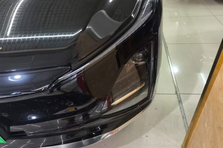 Used Wuling Xingguang 2025 610 km Smart Flagship Version Left Front Headlight