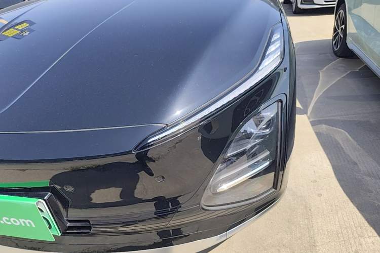 Used Wuling Xingguang 2025 610 km Smart Flagship Version Left Front Headlight