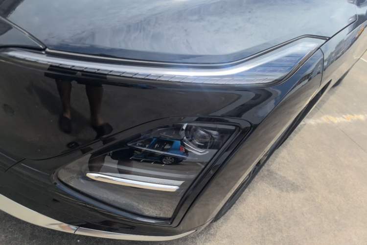 Used Wuling Xingguang 2025 610 km Smart Flagship Version Left Front Headlight