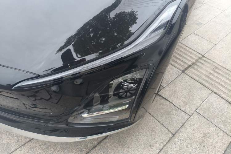 Used Wuling Xingguang 2025 610 km Smart Flagship Version Left Front Headlight