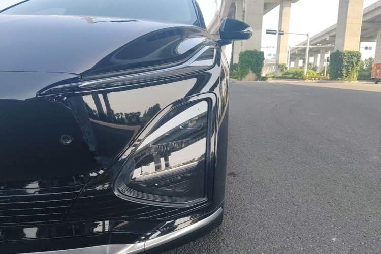 Used Wuling Xingguang 2025 610 km Smart Flagship Version Left Front Headlight