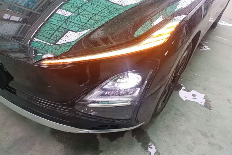 Used Wuling Xingguang 2025 610 km Smart Flagship Version Left Front Headlight