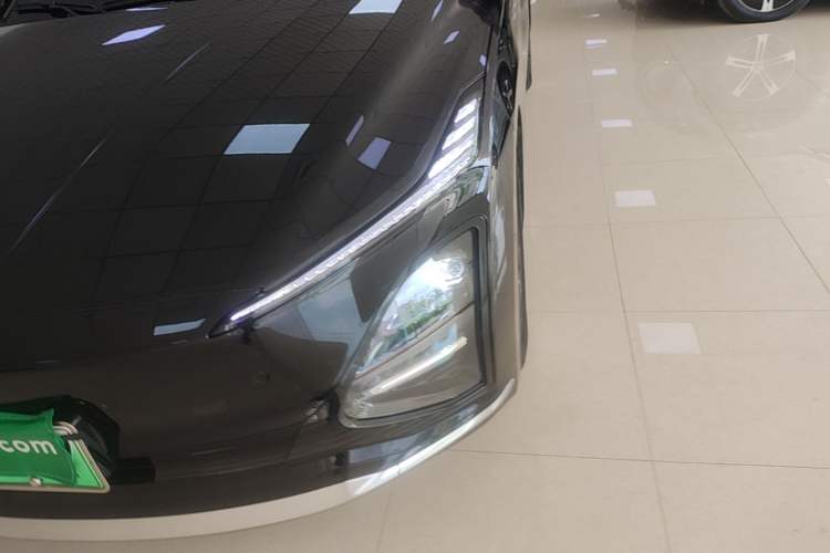 Used Wuling Xingguang 2025 610 km Smart Flagship Version Left Front Headlight