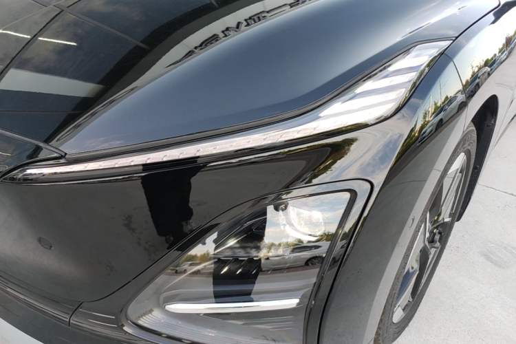 Used Wuling Xingguang 2025 610 km Smart Flagship Version Left Front Headlight