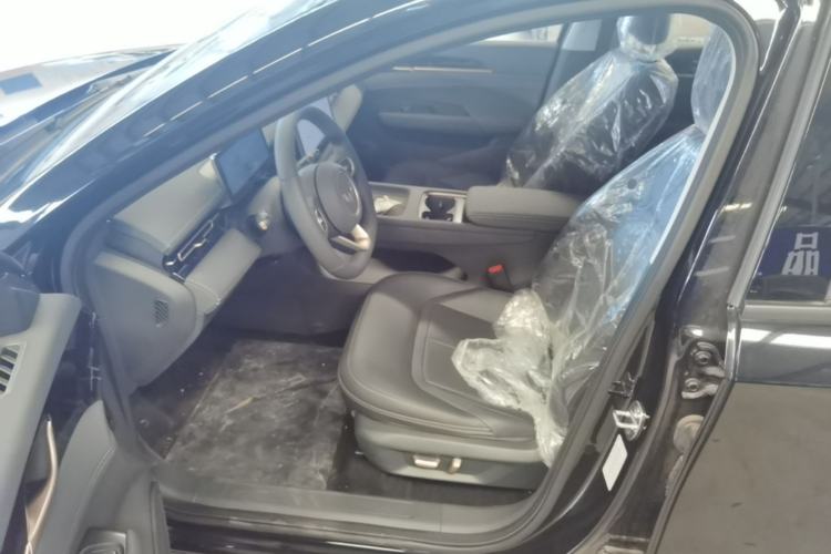 Used Wuling Xingguang 2025 70km Smart Standard Version Left Front Seat