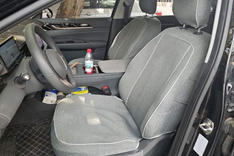 Used Wuling Xingguang 2025 70km Smart Standard Version Left Front Seat
